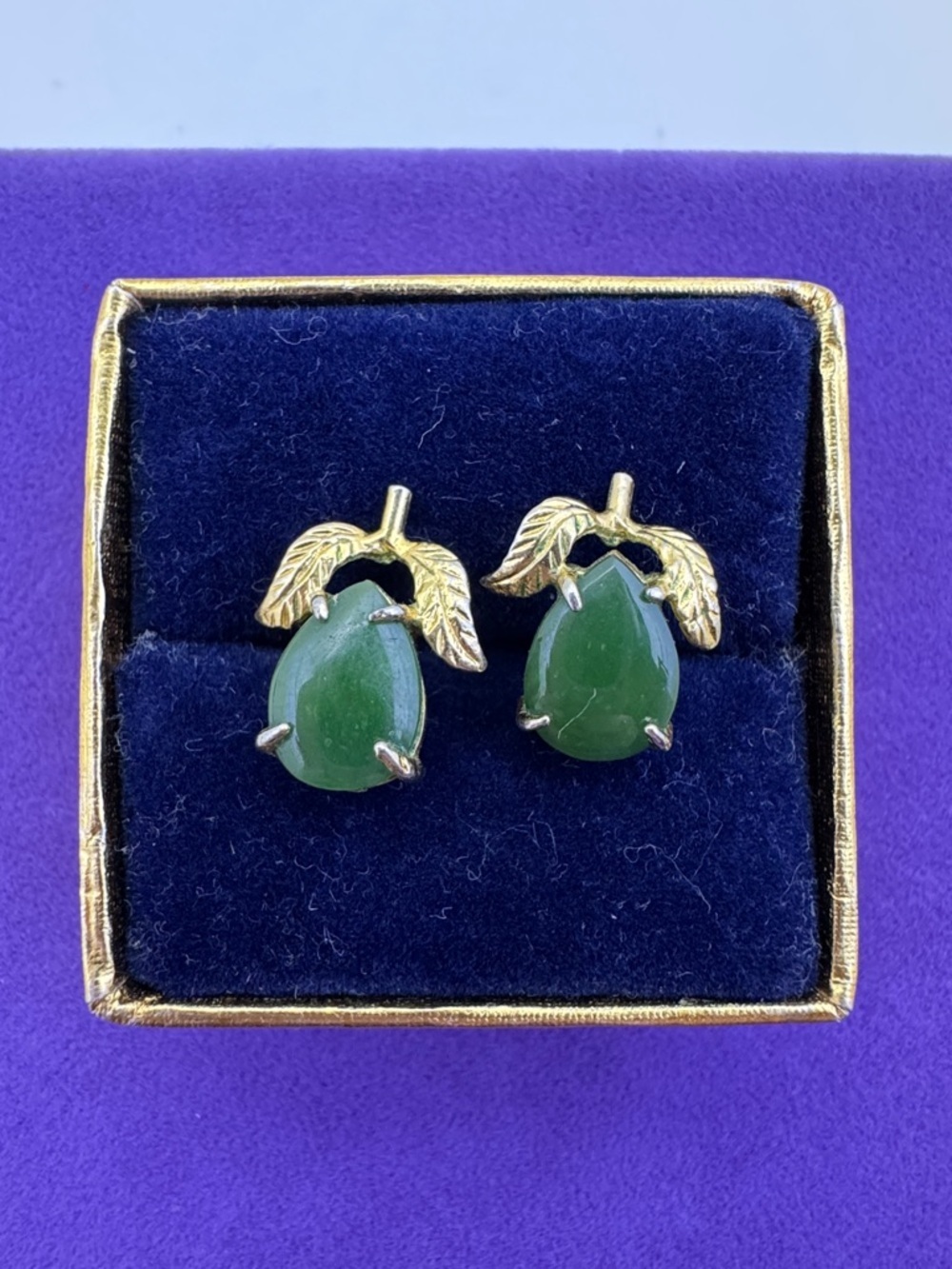 💛 Vintage Gold Plated Leaf Green Jade Pear Earrings | Botanical Luxe